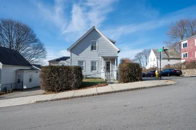 27 Orient St 1