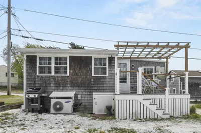 11 Thompson Road #11