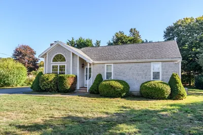 27 Bellavista Dr
