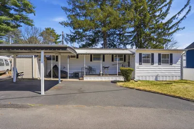 1346 Newport Avenue #c-11 1