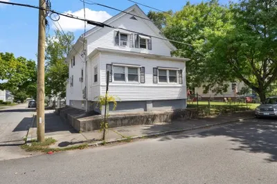 83 Princess Avenue 1