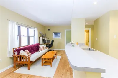 534 Commonwealth Ave #5C