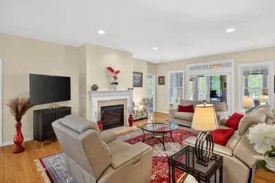 28 Cottage Cove