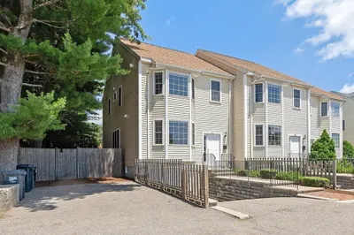 51 Loomis Street #51