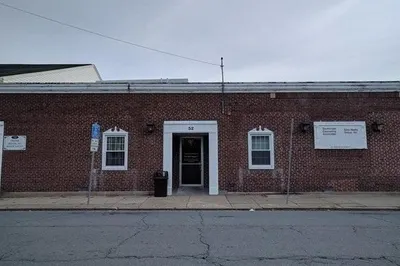 52-54 Brigham St #1 1