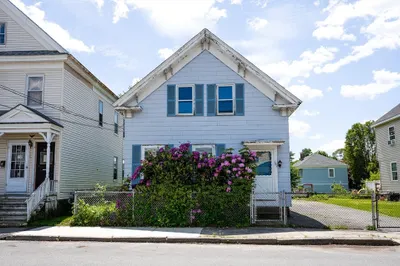 189 Emmett St