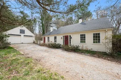 54 Tiffany Rd 1