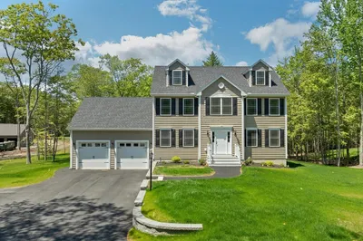 15 Bald Hill Rd