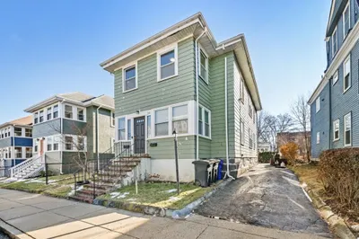31 Pierce Avenue #2+Study
