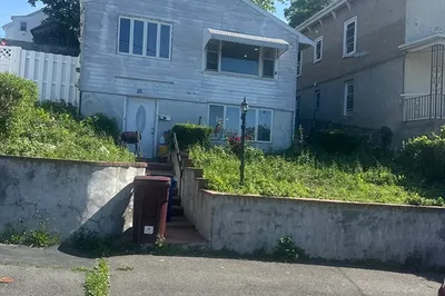111 Arnold St 1