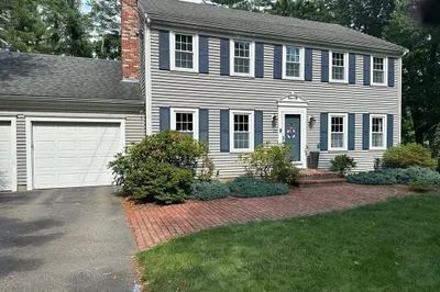 22 Heritage Hill Dr