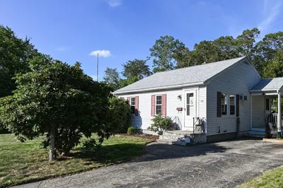 49 Bushee St