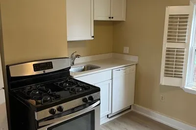 5a Grimes St #3