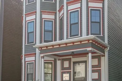 21-1/2 Mount Vernon St #2