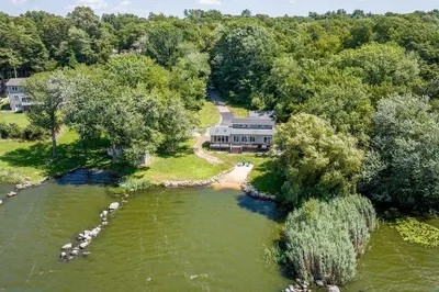 15 Tickle Road