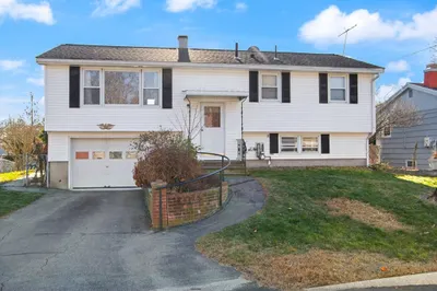 42 Cidalia Dr