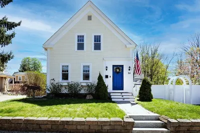 14 Fenton St