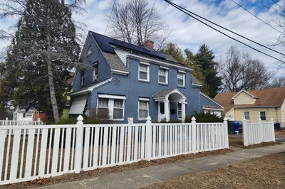 6 N Chatham St 1