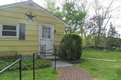 295 A Winter Street 1