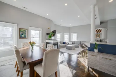 41 Farragut Rd #3