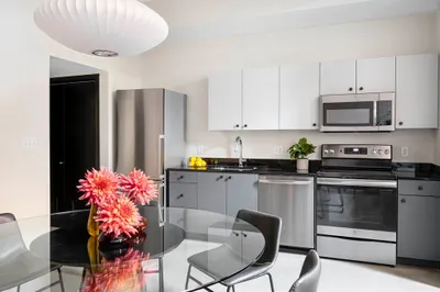 1060 Broadway #214