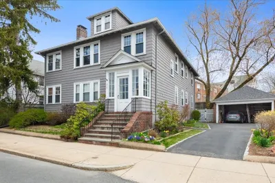 256 S Huntington Ave #2