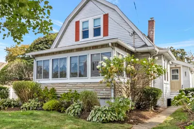 44 Braintree Ave