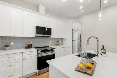 21 Ellington Street #3