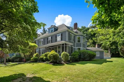 27 Cedar Road