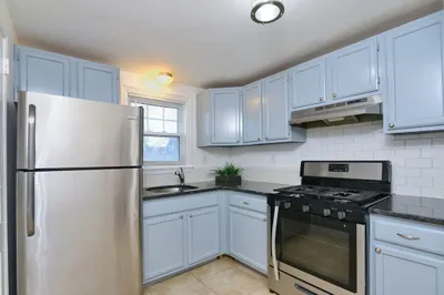 148 Glenwood Ave #2