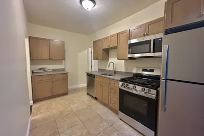 435 Walnut Ave #6 1