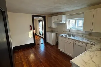 7 Sewall St #3 1