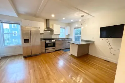128 Hillside Street #1 1