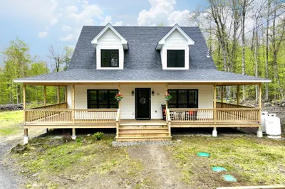 36 Campbell Rd 1