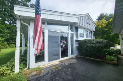 16 Forestdale Dr 1