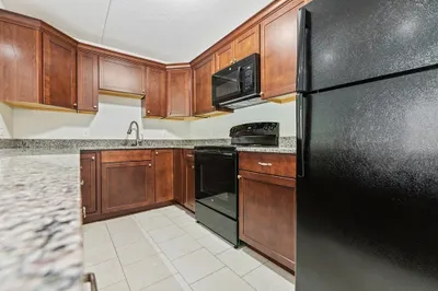 275 Main St #508 1