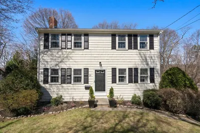 21 Harborview Dr