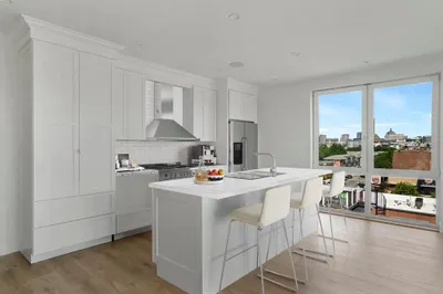 326 W Broadway #7