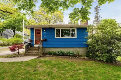 125 Sylvia St 1