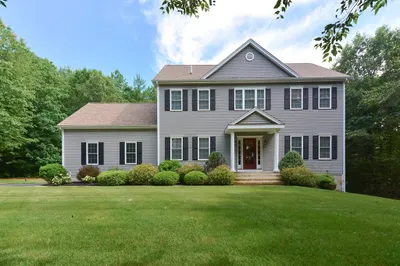 37 Summit Circle
