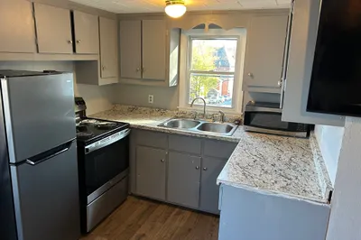 19 Prospect St #3