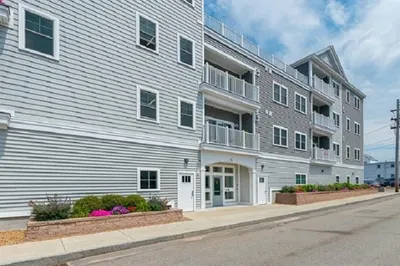 20 N St #404 1