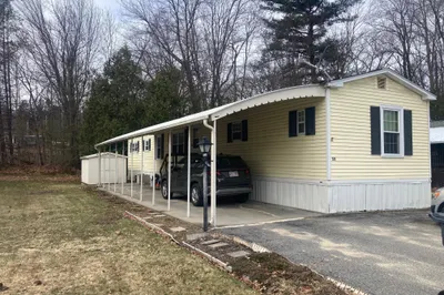 556 Central Street #L50