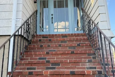 483 Newport Ave #1