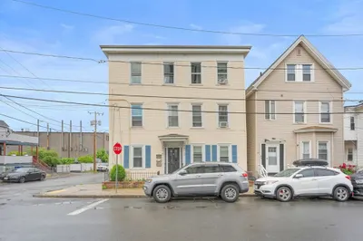 39 Spencer Ave 1
