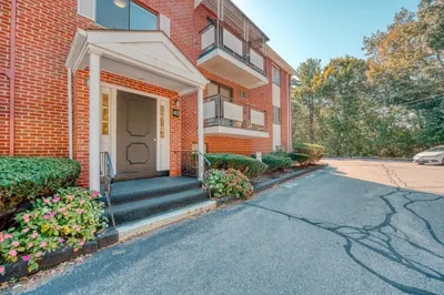 40 Colonial Dr #6 1