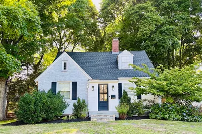 308 Webster St 1