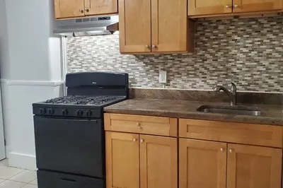 182 Walnut Ave #2 1