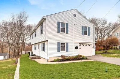 35 Ravenna Avenue 1