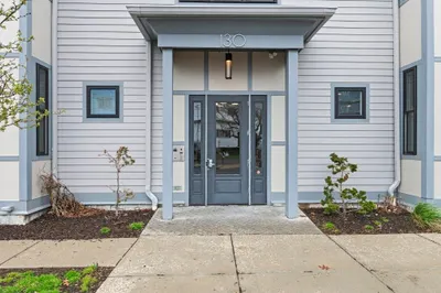130 Coleridge St #PH8 1